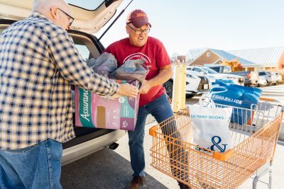 Everyday Ut Prosim: How police officer John Tarter serves at the Christmas Store